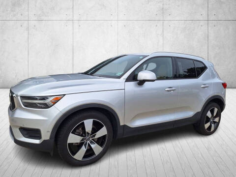 2019 Volvo XC40 T5 Momentum