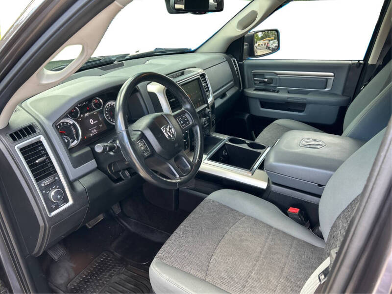 2015 RAM 1500 SLT