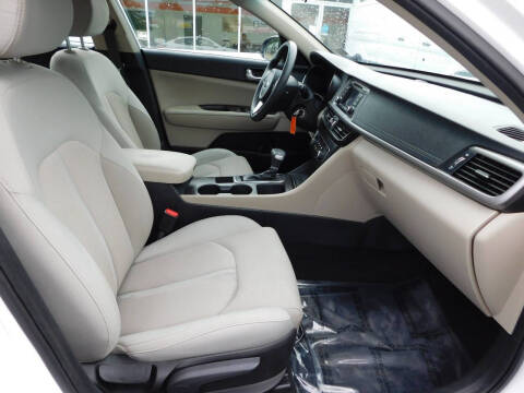 2017 Kia Optima LX
