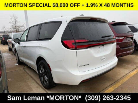 2026 Chrysler Pacifica Select