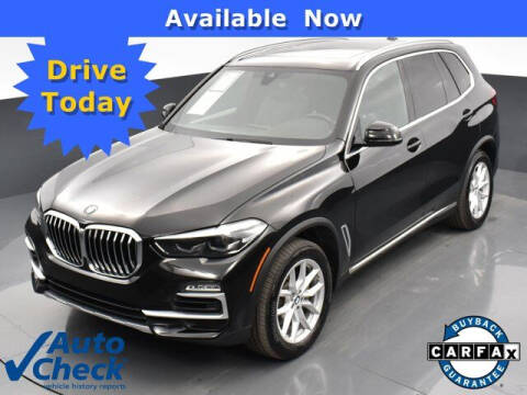 2020 BMW X5 for sale at CTCG AUTOMOTIVE in Newark NJ