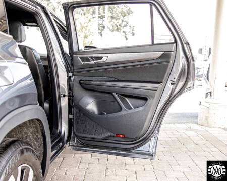 2024 Volkswagen Atlas Cross Sport SE