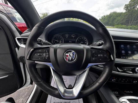 2023 Buick Enclave Essence