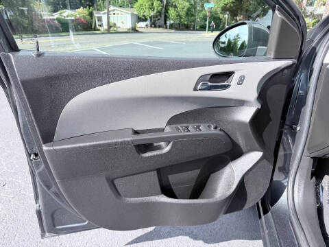 2017 Chevrolet Sonic LT Auto
