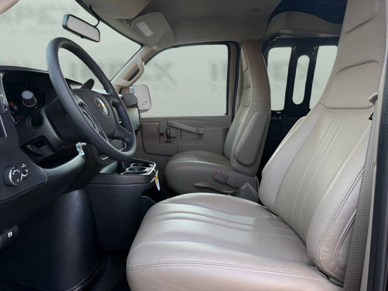 2026 Chevrolet Express 2500