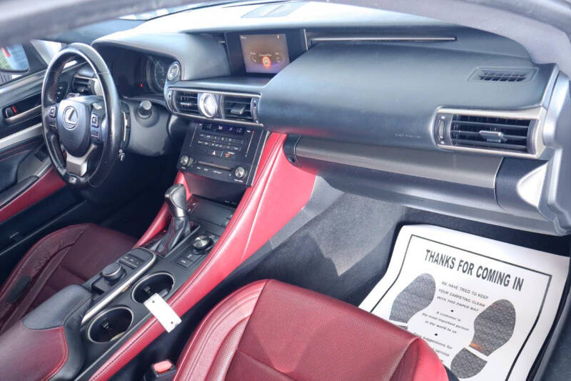 2017 Lexus RC 200t