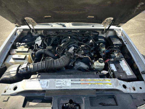 2002 Ford Explorer Sport Trac Value