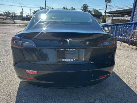 2020 Tesla Model 3 Standard Range