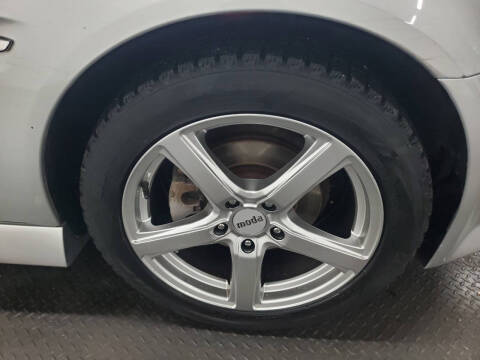 2009 Pontiac G8 Base w/Bluetooth