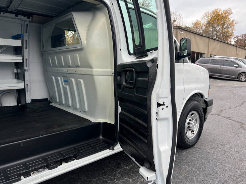 2019 Chevrolet Express 2500