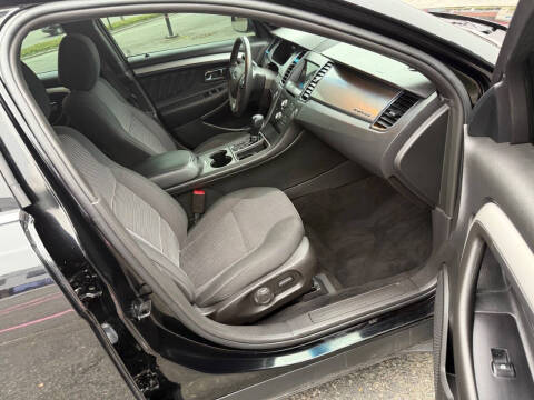 2018 Ford Taurus SEL