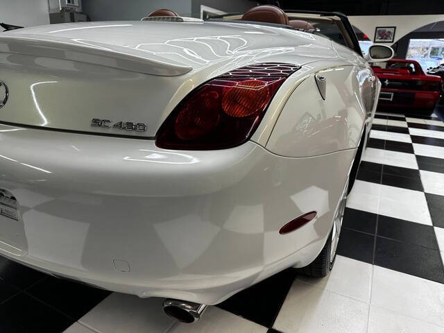 2004 Lexus SC 430