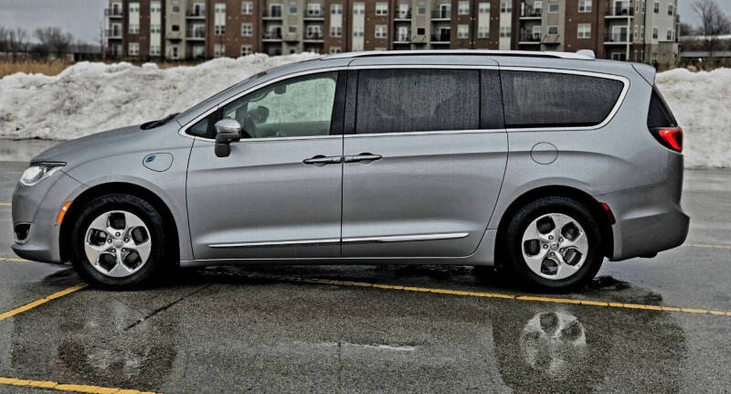 2018 Chrysler Pacifica Hybrid Limited