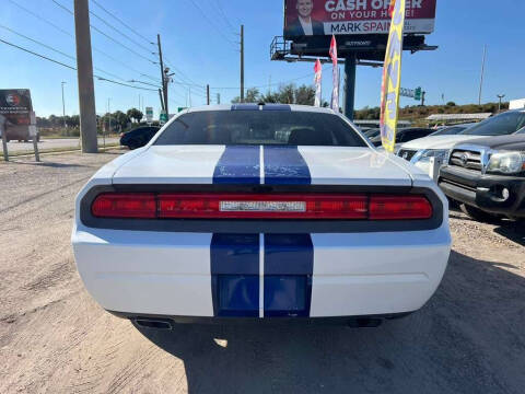 2012 Dodge Challenger SXT