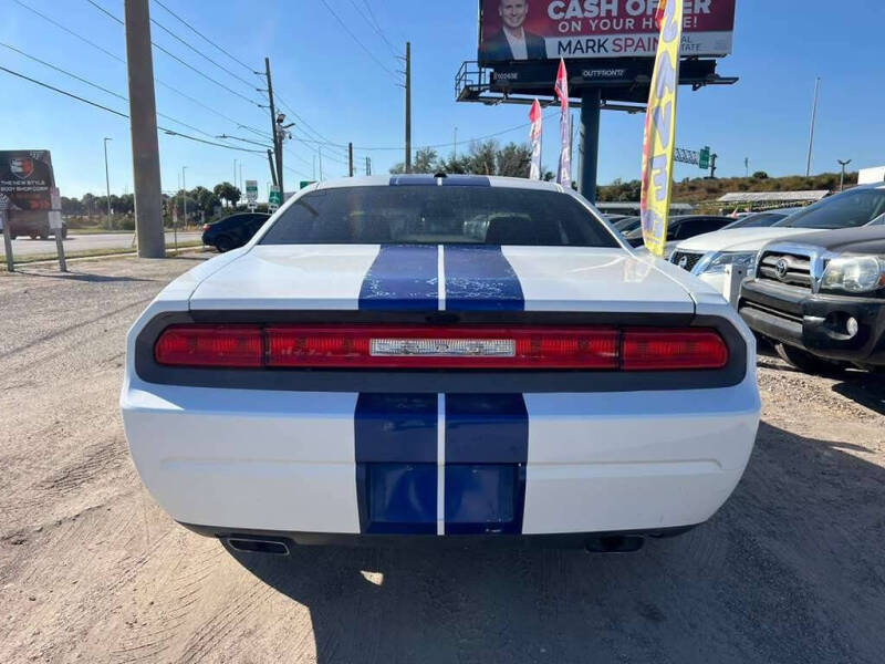 2012 Dodge Challenger SXT