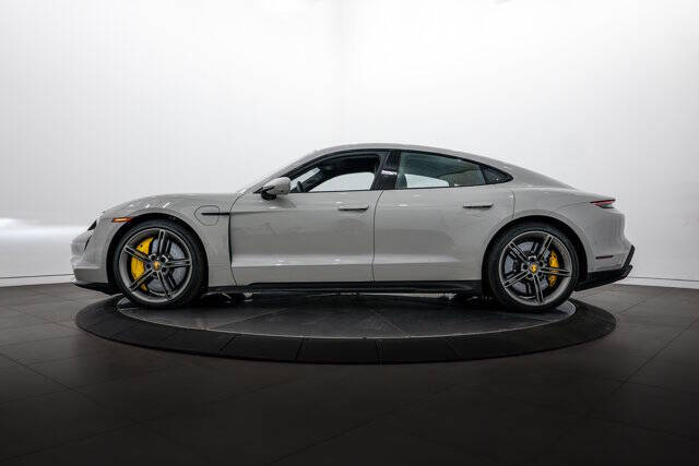 2022 Porsche Taycan Turbo S