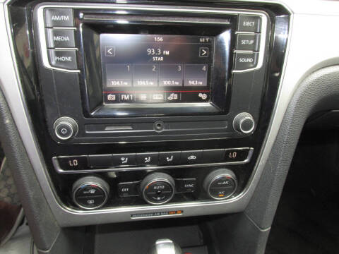 2016 Volkswagen Passat 1.8T S