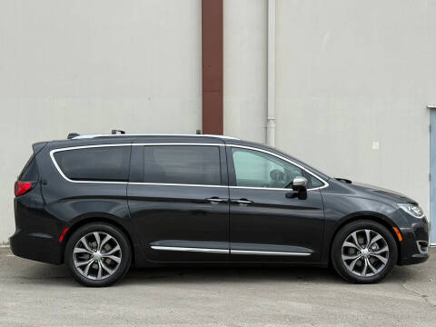 2018 Chrysler Pacifica Limited