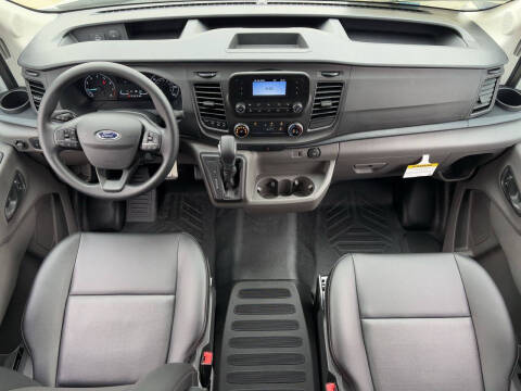 2025 Ford Transit 250
