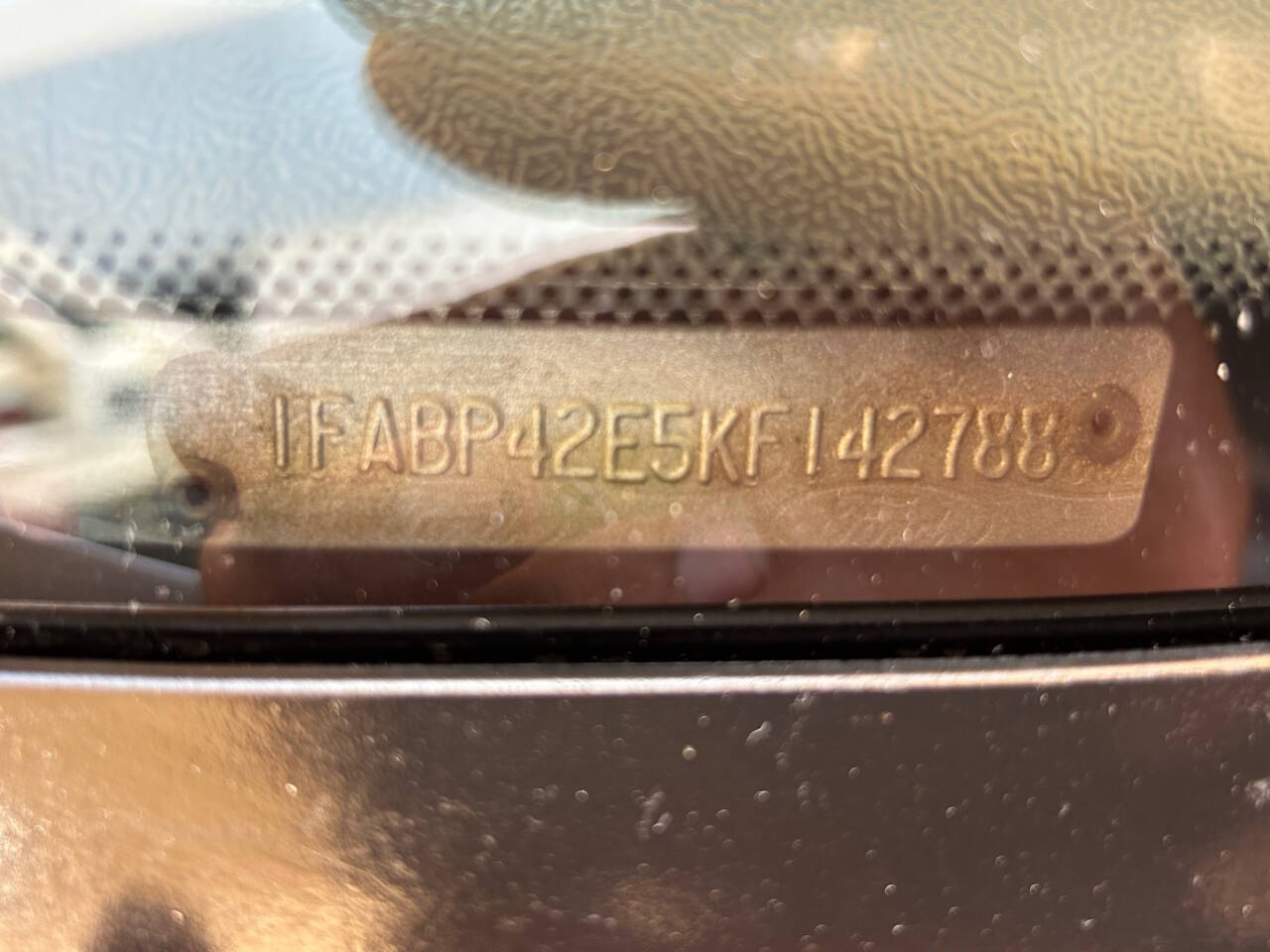 1989 Ford Mustang 34