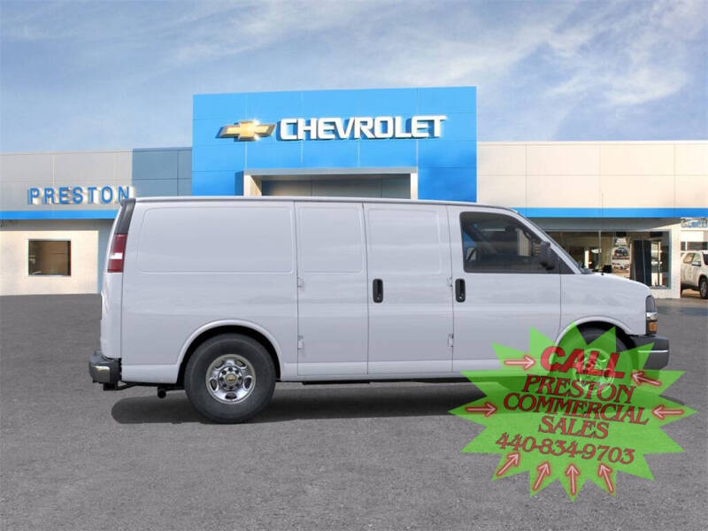 2025 Chevrolet Express 2500