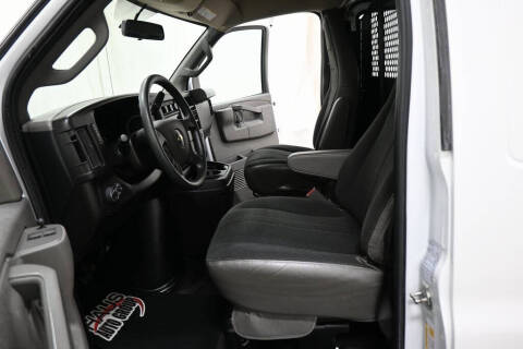 2023 Chevrolet Express 2500