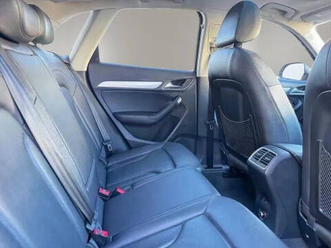 2015 Audi Q3 2.0T Premium Plus