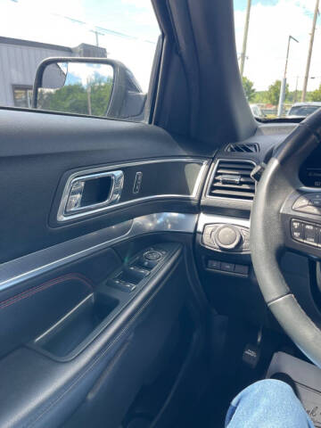 2018 Ford Explorer Sport