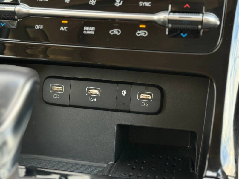 2023 Kia Carnival SX Prestige