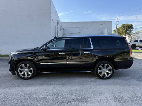 2017 Cadillac Escalade ESV Luxury