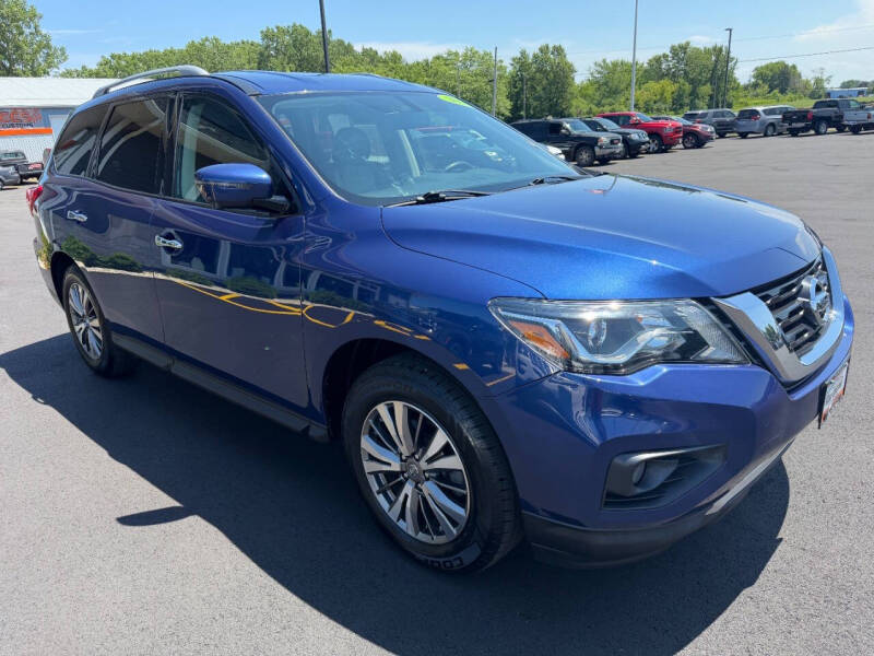 2020 Nissan Pathfinder SL
