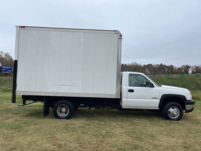 2007 Chevrolet Silverado Classic 3500 Chassis Cab null photo 9