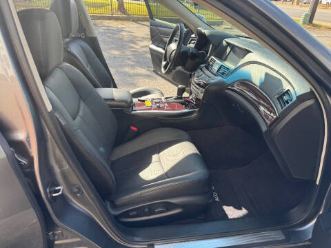 2018 Infiniti Q70 3.7 Luxe