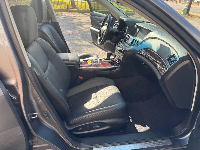 2018 Infiniti Q70 3.7 Luxe