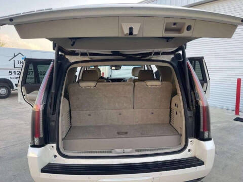 2015 Cadillac Escalade Luxury