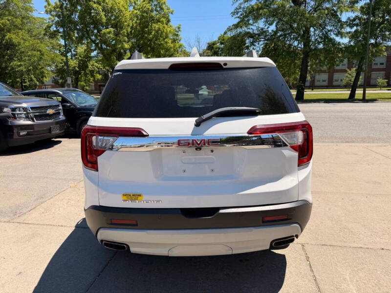 2023 GMC Acadia SLT