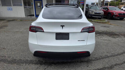 2024 Tesla Model Y Long Range