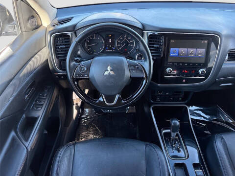 2020 Mitsubishi Outlander SEL