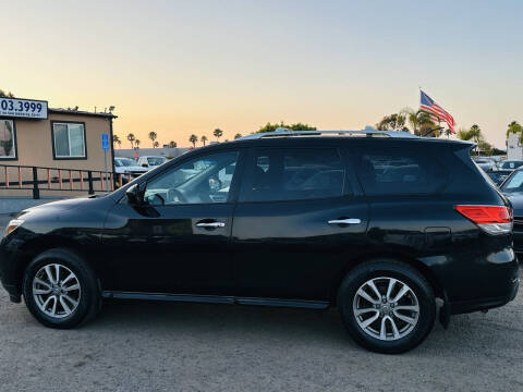 2016 Nissan Pathfinder S