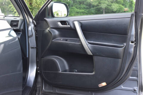 2012 Toyota Highlander SE