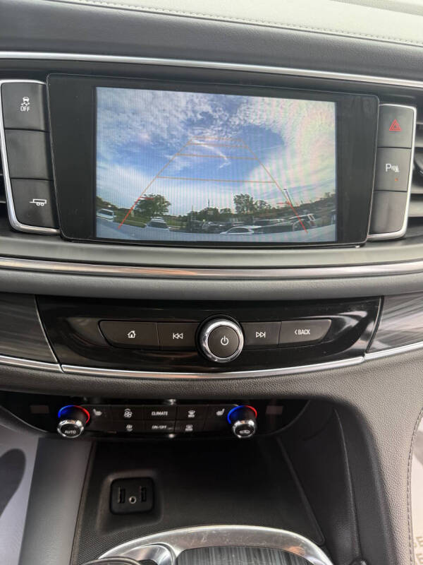 2018 Buick Enclave Essence
