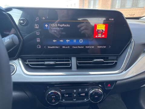 2025 Chevrolet Trax LT