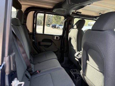 2025 Jeep Gladiator Willys