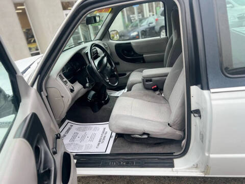 2000 Mazda B-Series B3000 SE