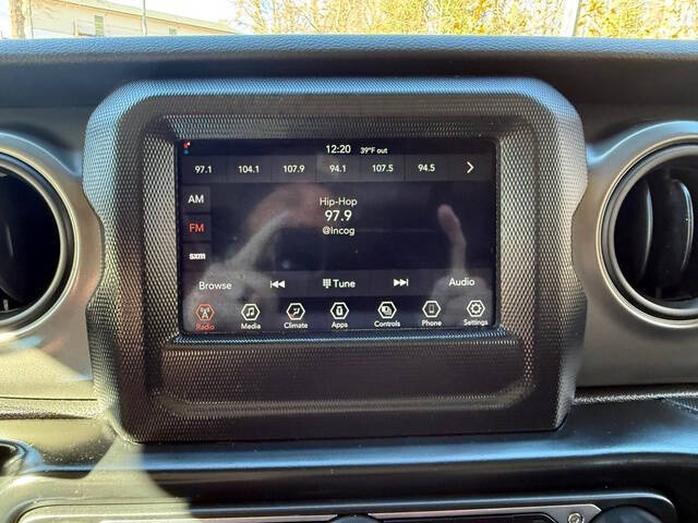 2022 Jeep Gladiator Sport S