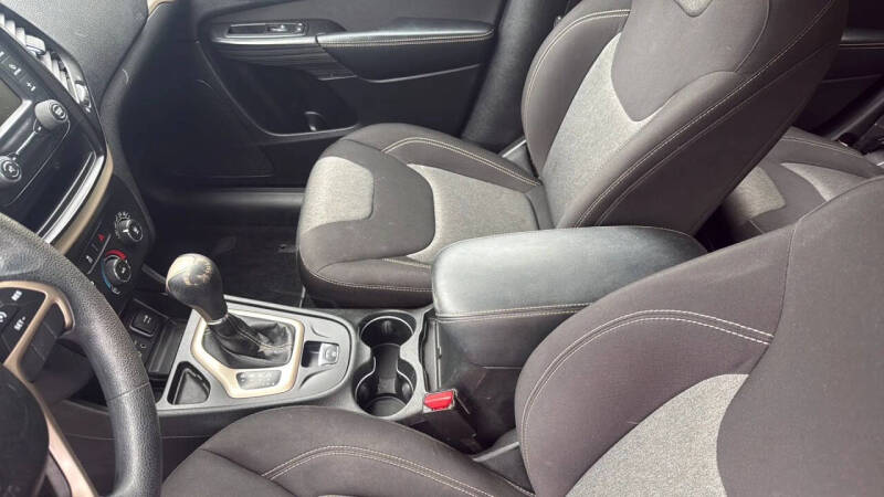 2014 Jeep Cherokee Sport