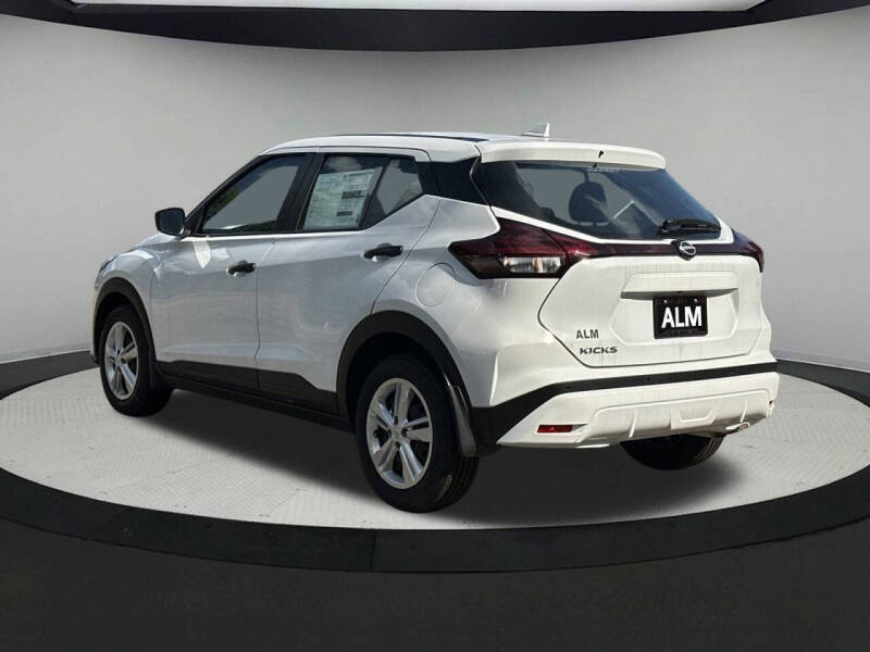 2025 Nissan Kicks Play S