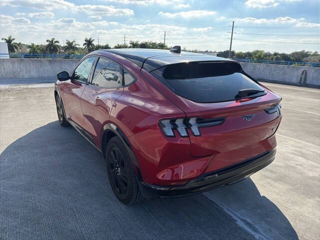 2022 Ford Mustang Mach-E California Route 1