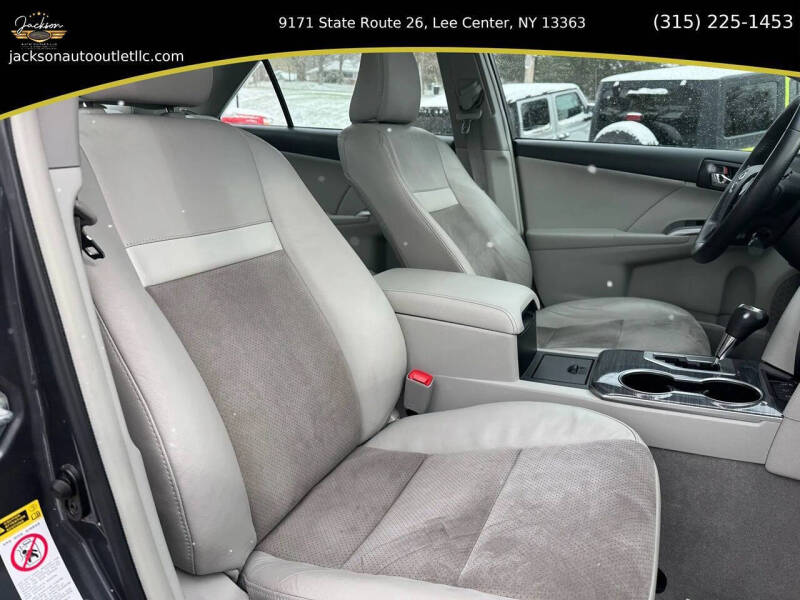 2012 Toyota Camry Hybrid LE