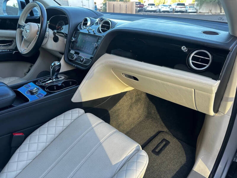 2019 Bentley Bentayga V8